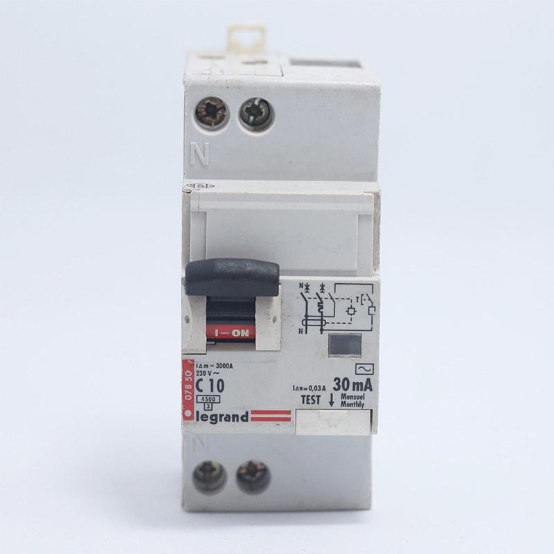 DISJONCTEUR DPN VIGI 10A 300MA LEGRAND