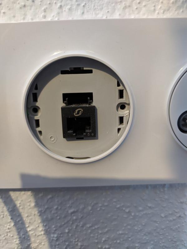 PRISE RESEAU CAT6 LE ROCHER MARRON