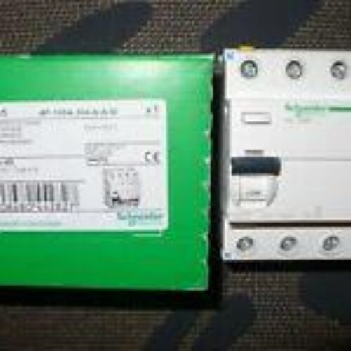 DISJONCTEUR 3P NC100 100A